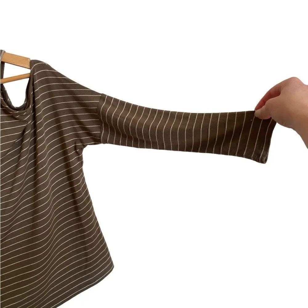 Express Cold Shoulder Top Size Small - Picture 3 of 5